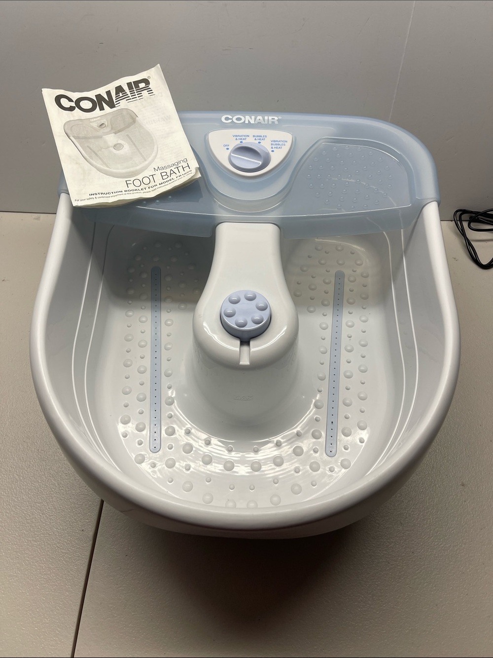 Conair Blue & White Foot Spa with Massaging Roller